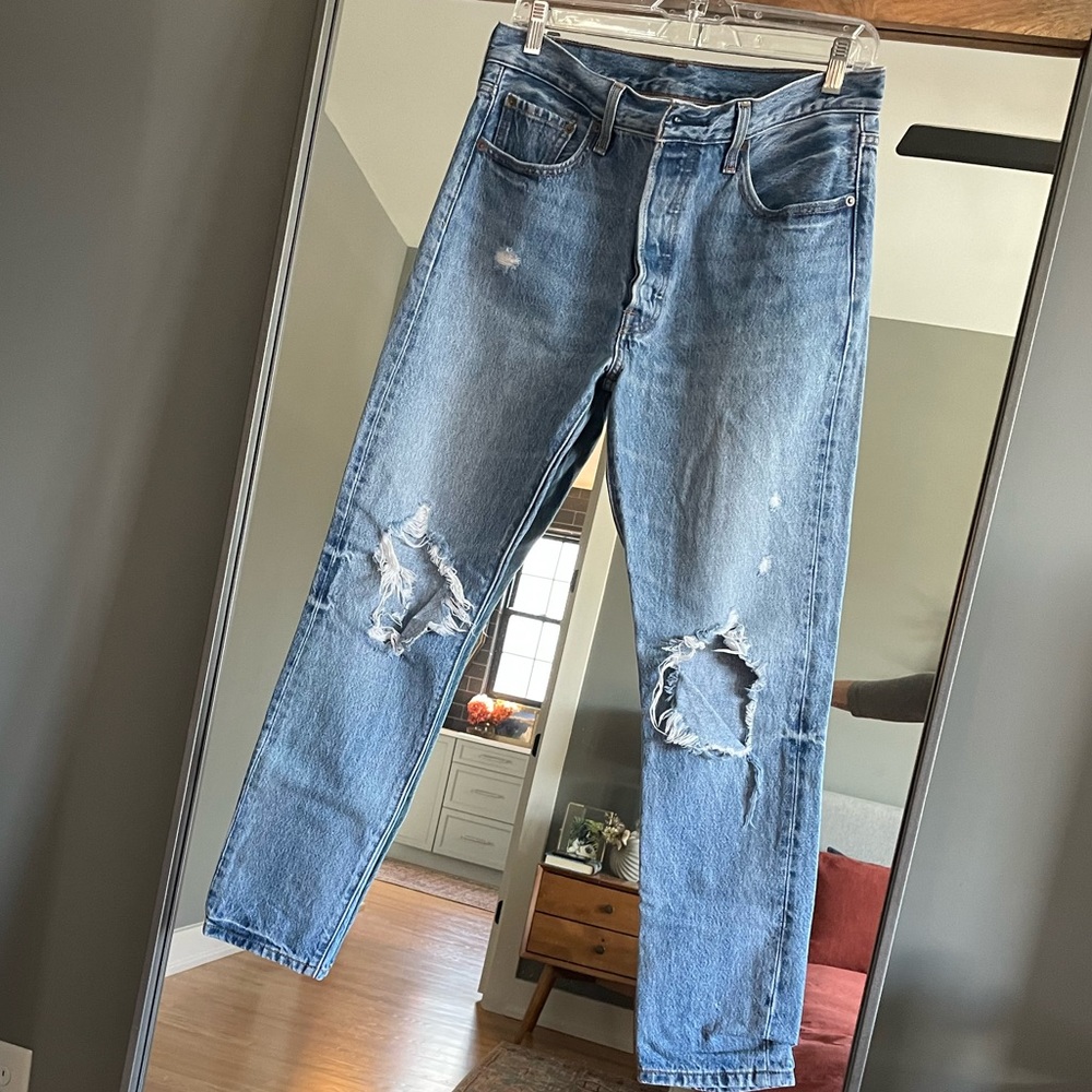 Levi’s 501 skinny, W29 L30, distressed